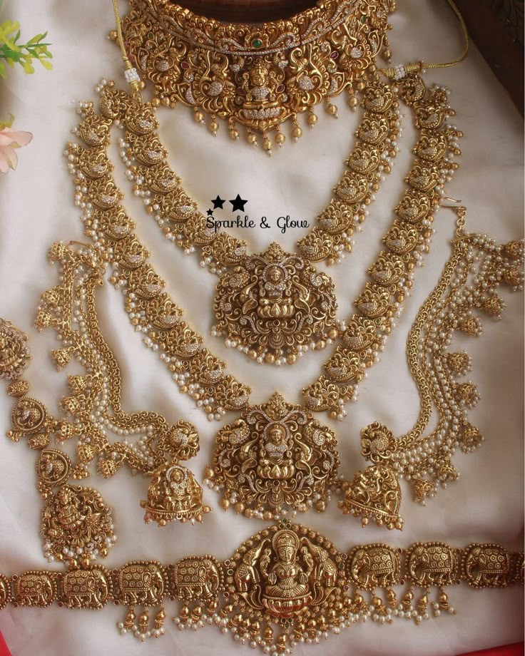 Kaveri Pearl Necklace Sparkle Necklace Set